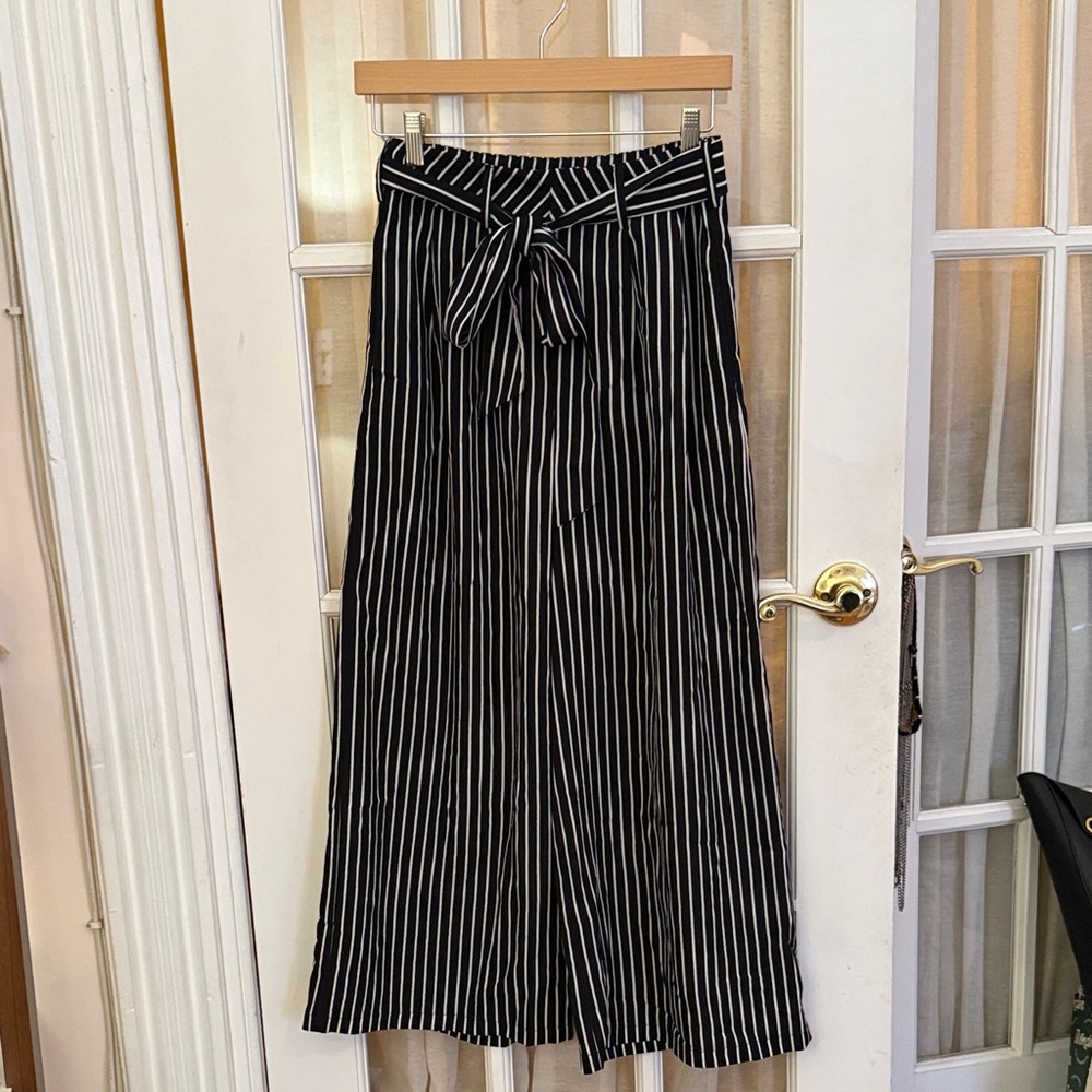 A Calvin by Flying Tomato Black and White Striped Wide-Leg Pants - Small
